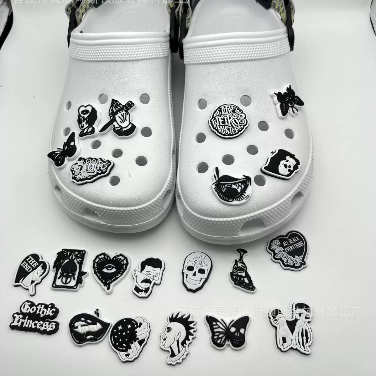 23 Pezzi Charm per Scarpe a Te - Women'S Accessories For Crocs recensione e prezzo