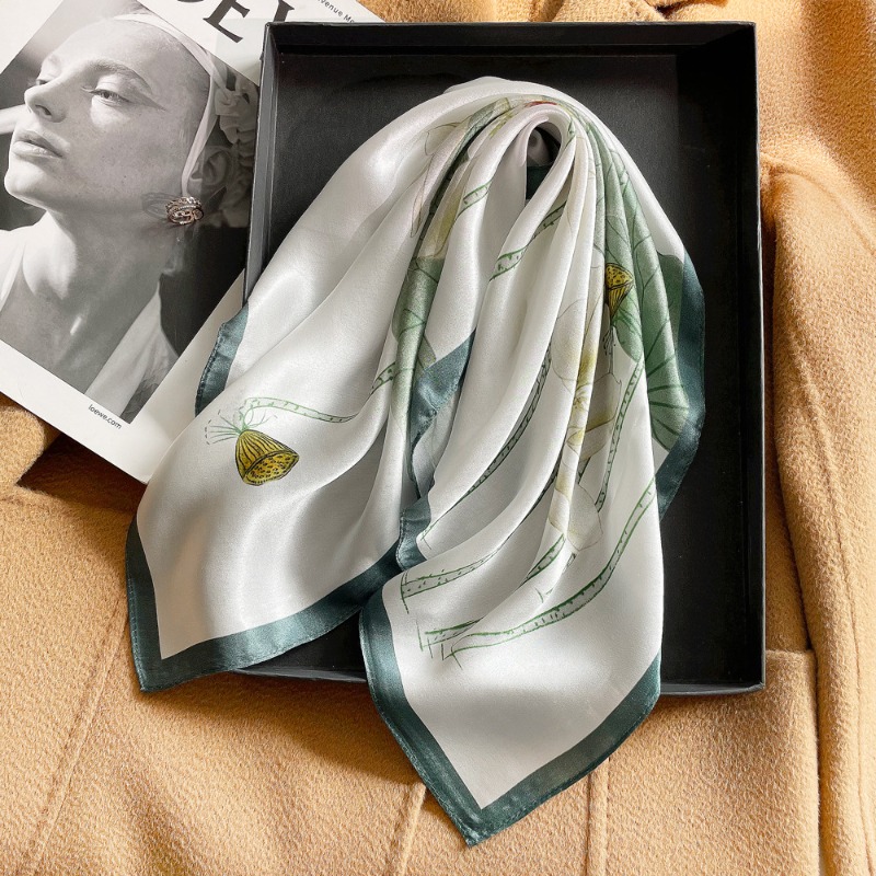Foulard Quadrato in Seta di Ge - Women'S Accessories Rings recensione e prezzo